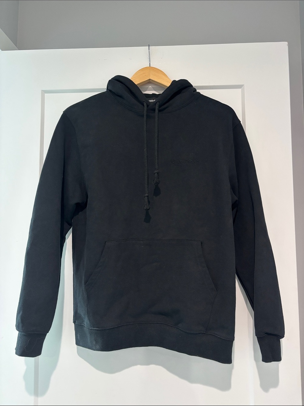 Places + Faces Men's Black Hoodie Sweatshirt